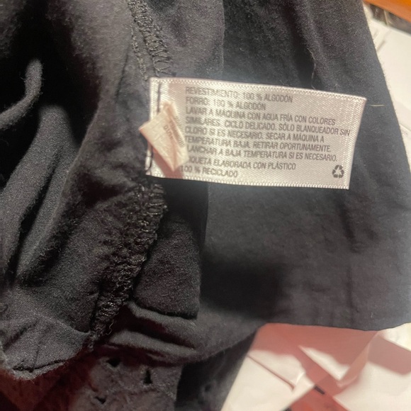 3/$15. Mossimo skirt L - Picture 5 of 6